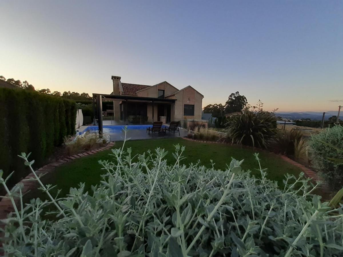 La Casa De Sofia En Tui Villa ภายนอก รูปภาพ