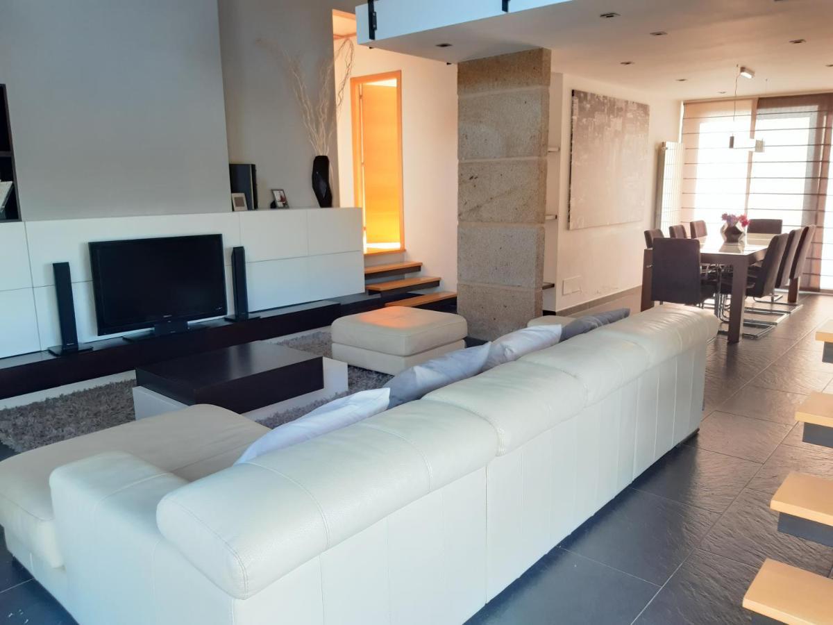 La Casa De Sofia En Tui Villa ภายนอก รูปภาพ